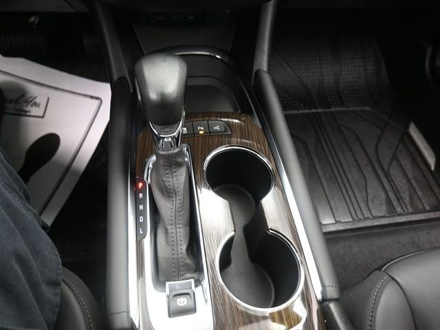 Used 2024 Chevrolet Malibu LT image 11