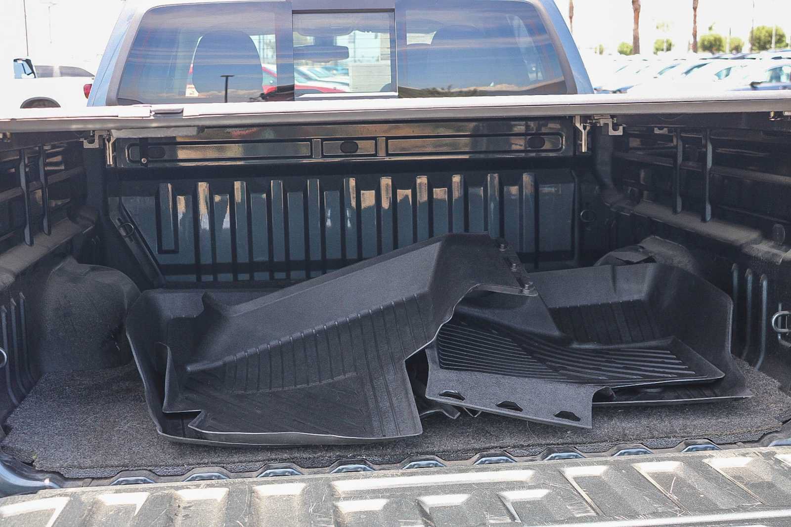 Used 2016 Chevrolet Colorado LT w/ LT Convenience Package RWD image 25