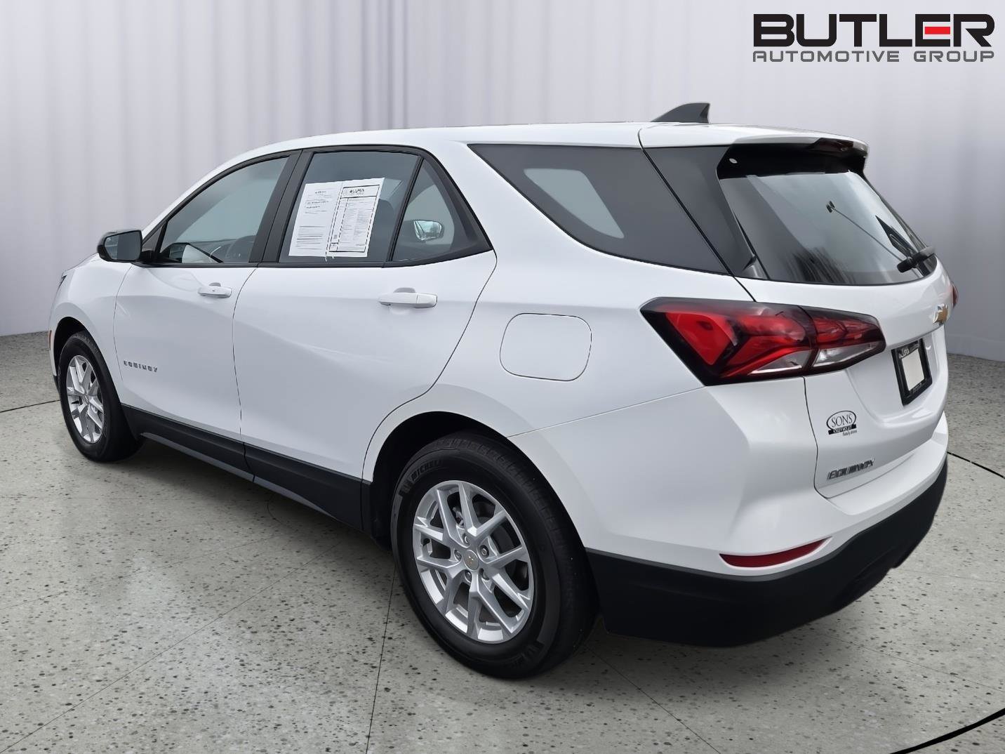 Used 2024 Chevrolet Equinox LS image 7