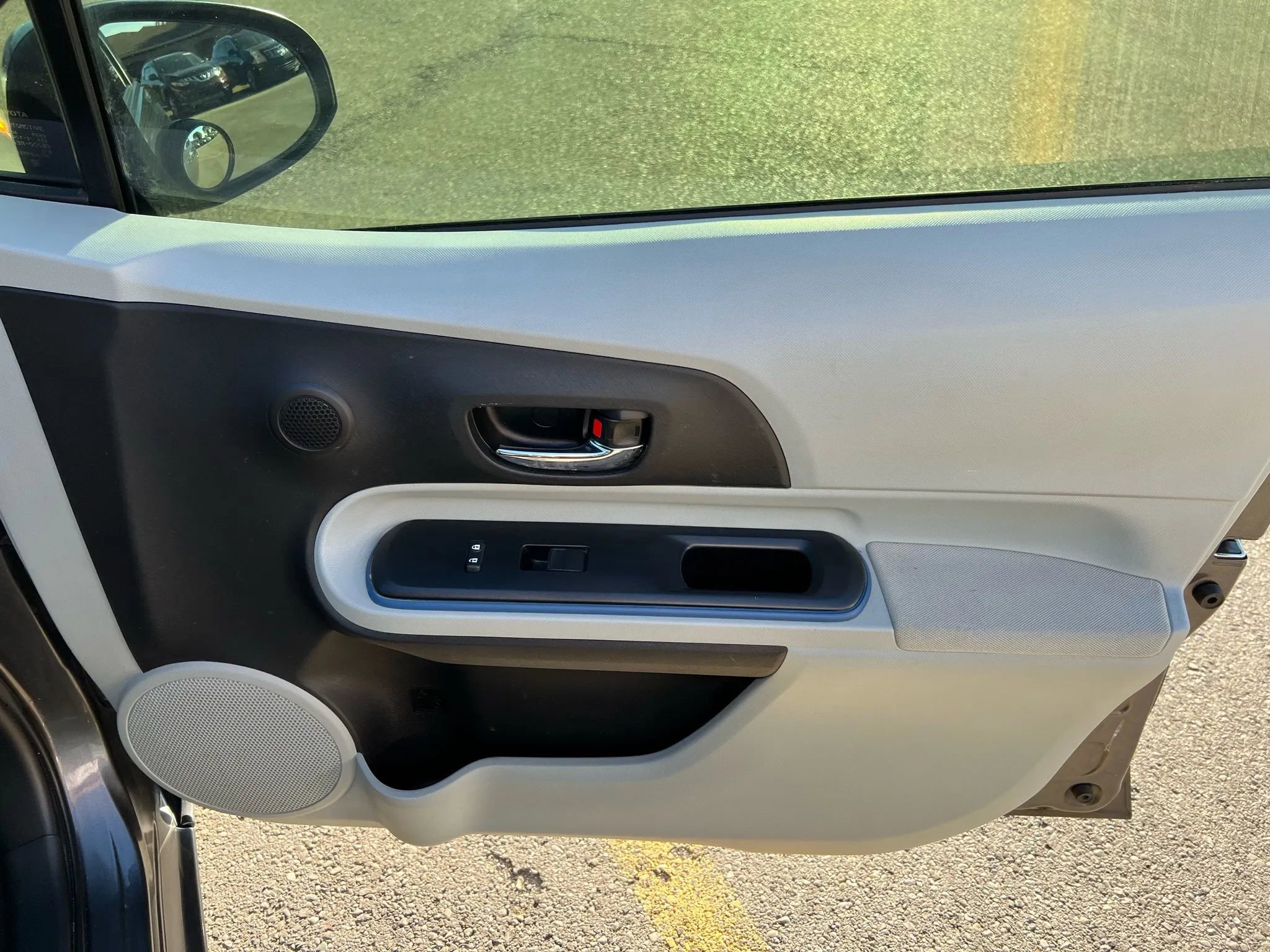 Used 2012 Toyota Prius C Three image 18