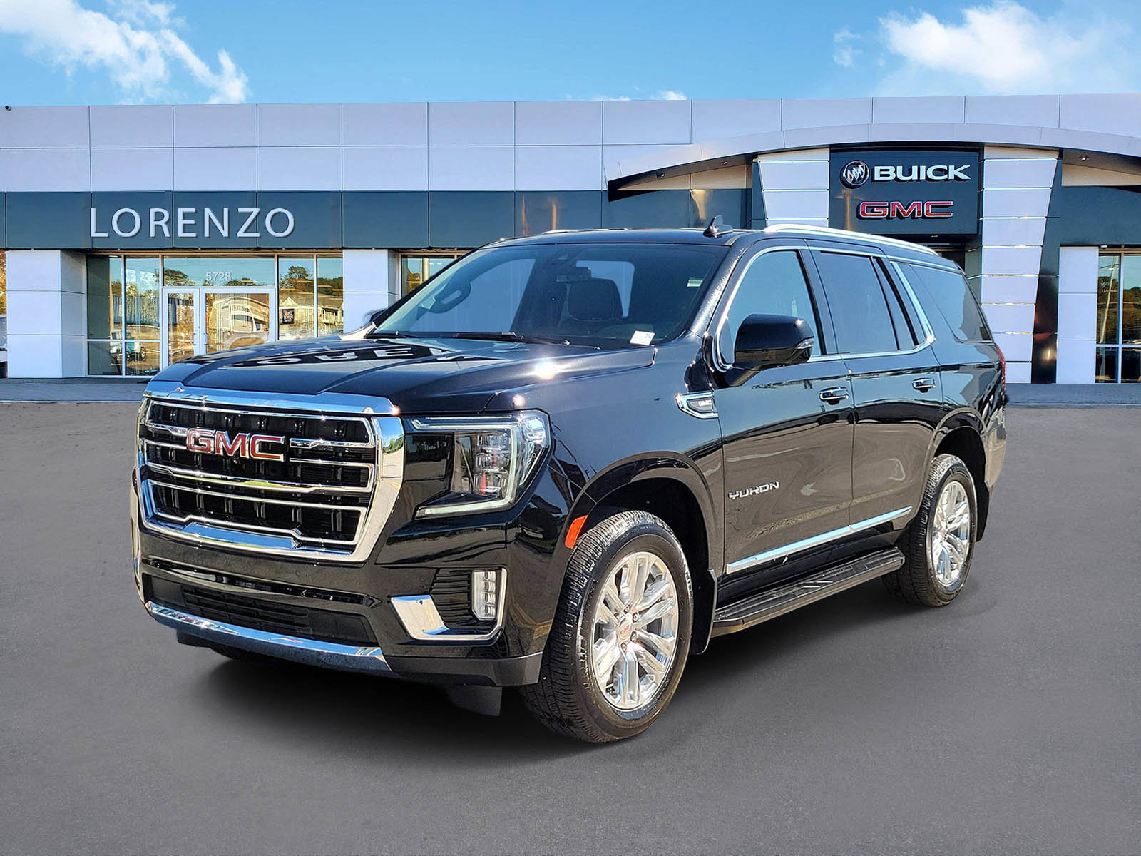 Used 2022 GMC Yukon SLT w/ SLT Premium Package RWD image 1