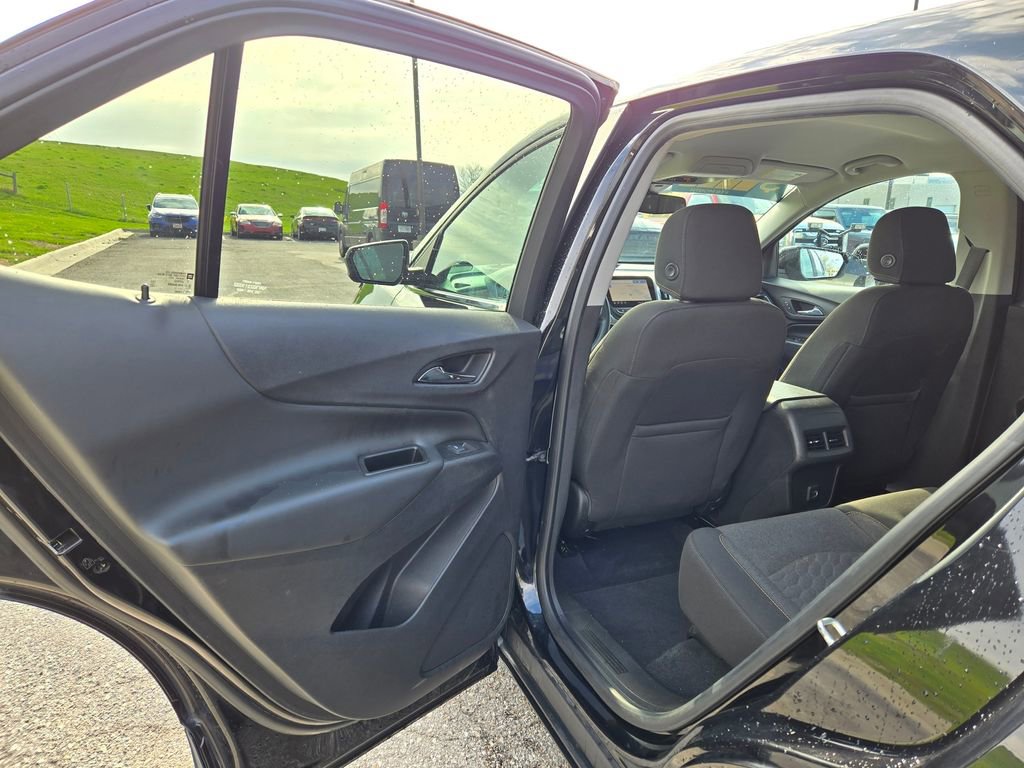 Used 2021 Chevrolet Equinox LT AWD/4WD image 27