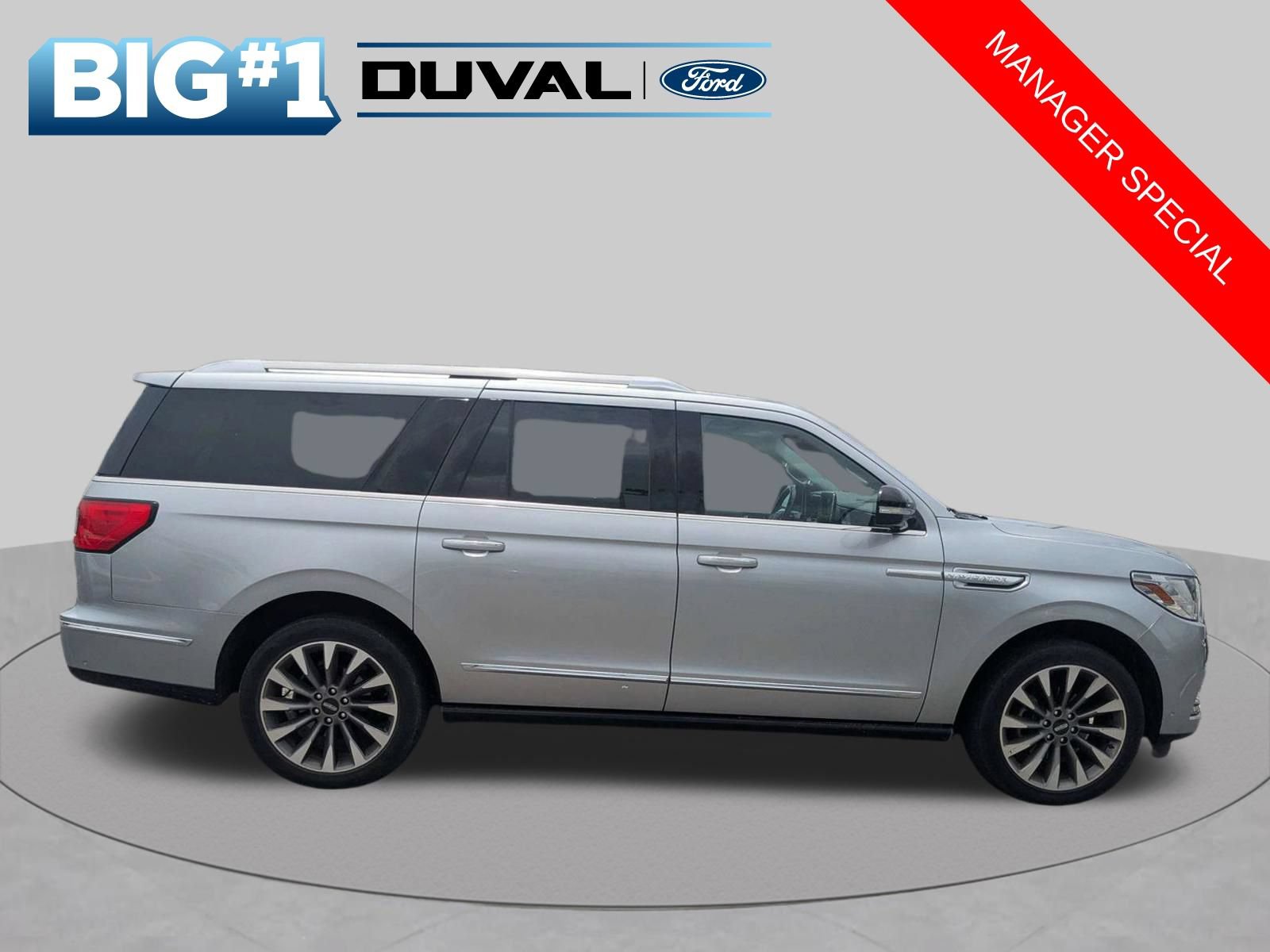Used 2021 Lincoln Navigator L Reserve AWD/4WD image 3