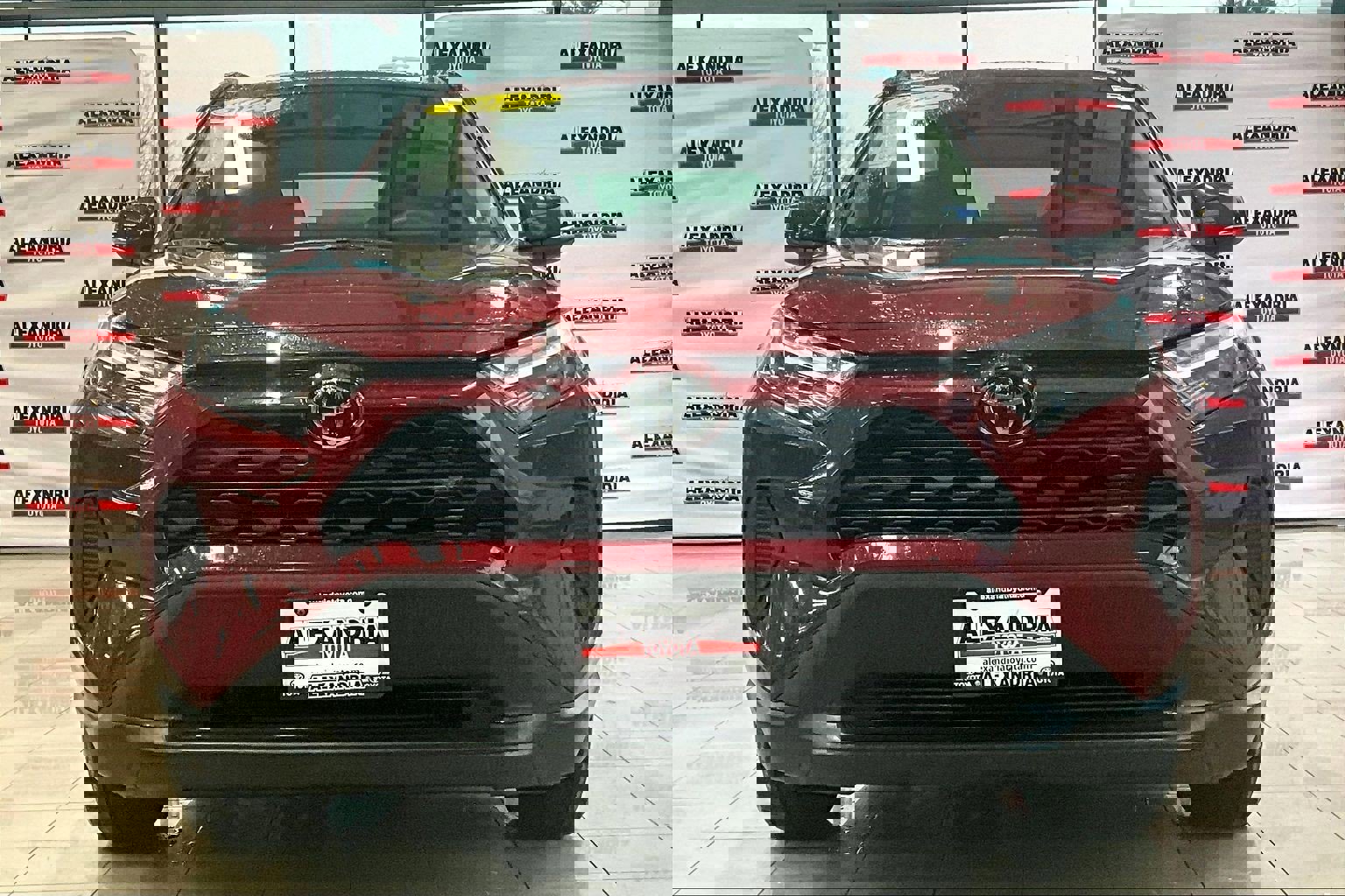 Used 2023 Toyota RAV4 XLE image 3