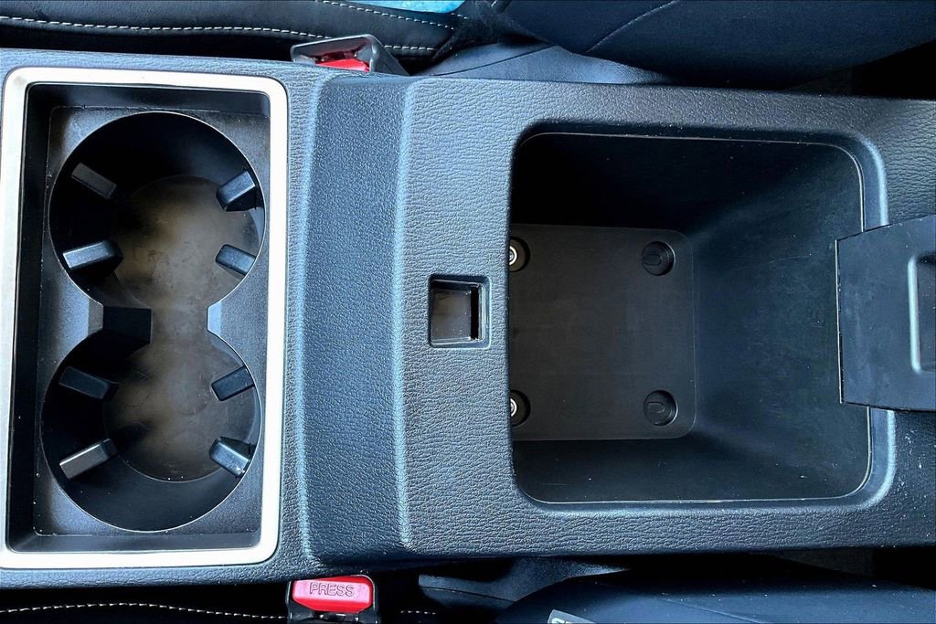 Used 2024 Mitsubishi Outlander SE image 16