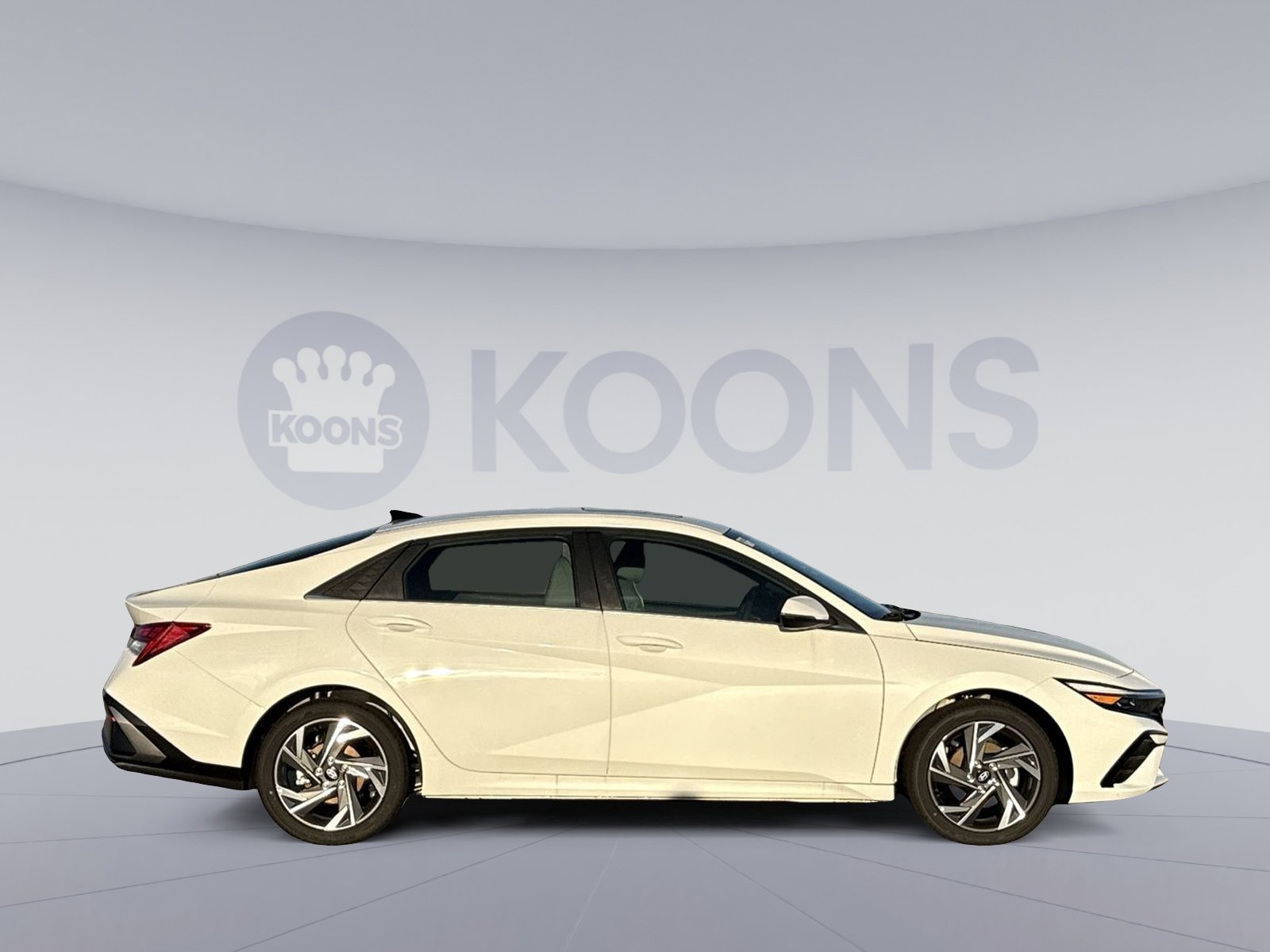 New 2025 Hyundai Elantra Limited image 8