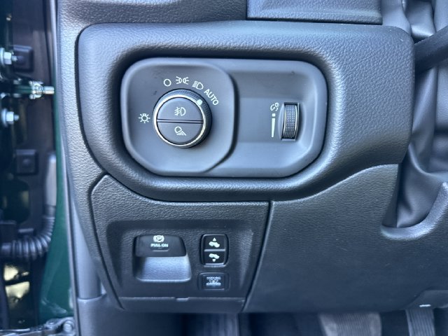 New 2027 RAM 1500 4x4 Crew Cab image 17