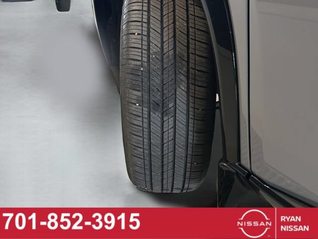 Certified 2025 Nissan Rogue Platinum w/ Tech Package AWD/4WD image 23