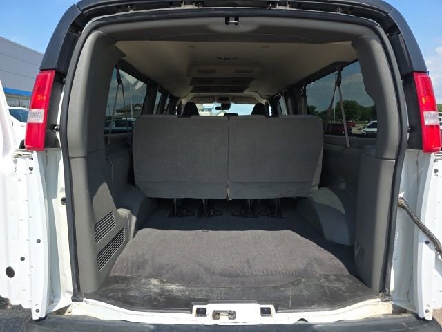 Used 2020 Chevrolet Express 3500 LT w/ LT Preferred Equipment Group RWD image 41