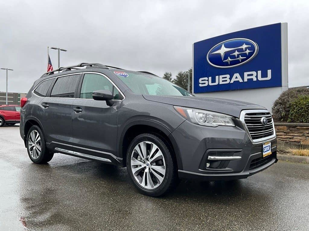 Used 2022 Subaru Ascent Limited w/ Technology Package image 2