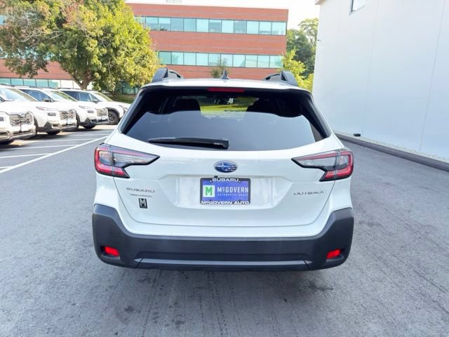 Used 2023 Subaru Outback Premium AWD/4WD image 7