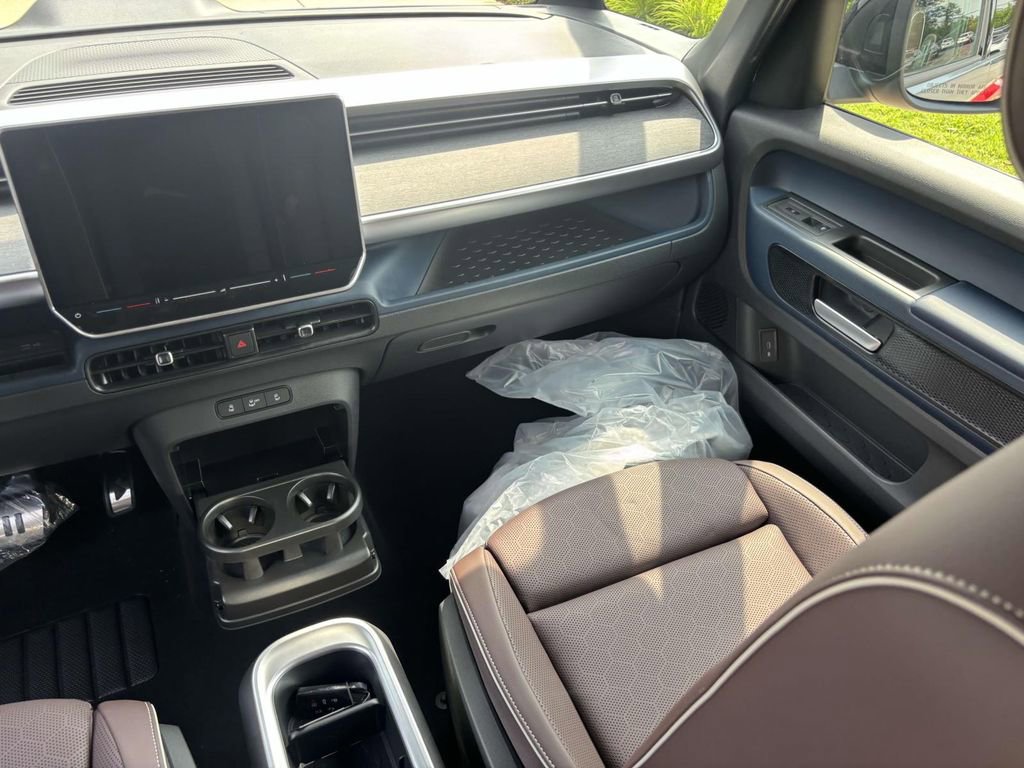 New 2025 Volkswagen ID. Buzz Pro S image 30