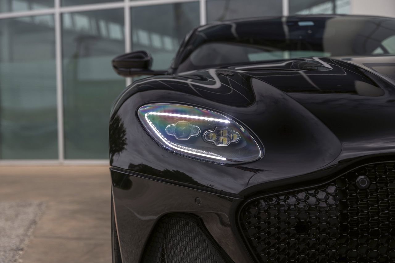 Used 2019 Aston Martin DBS Superleggera image 20