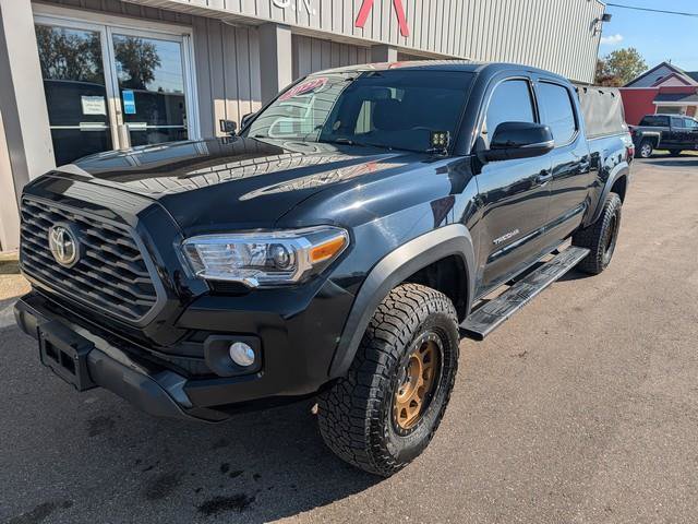 Used 2022 Toyota Tacoma TRD Off-Road AWD/4WD image 1