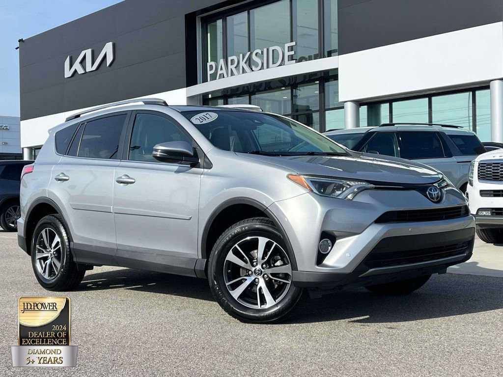 Used 2017 Toyota RAV4 XLE image 1