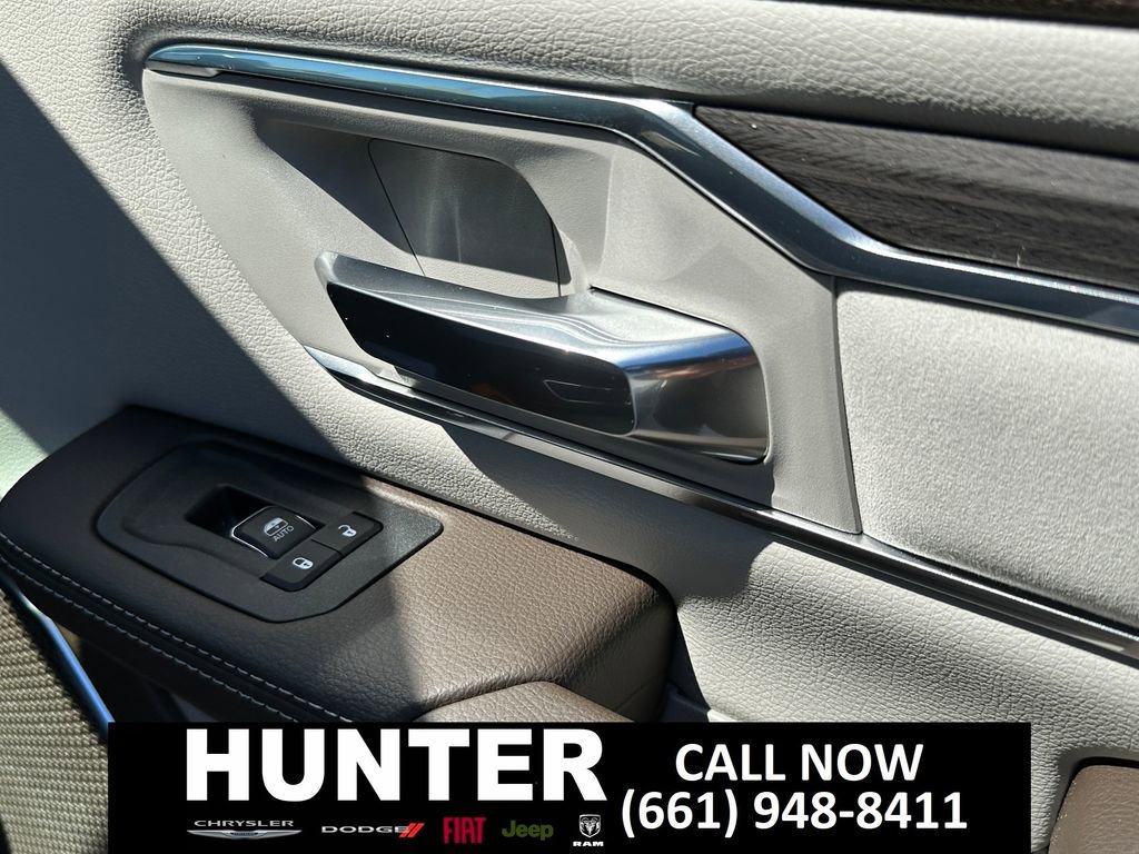 New 2026 RAM 1500 Laramie w/ Laramie Preferred Package AWD/4WD image 10