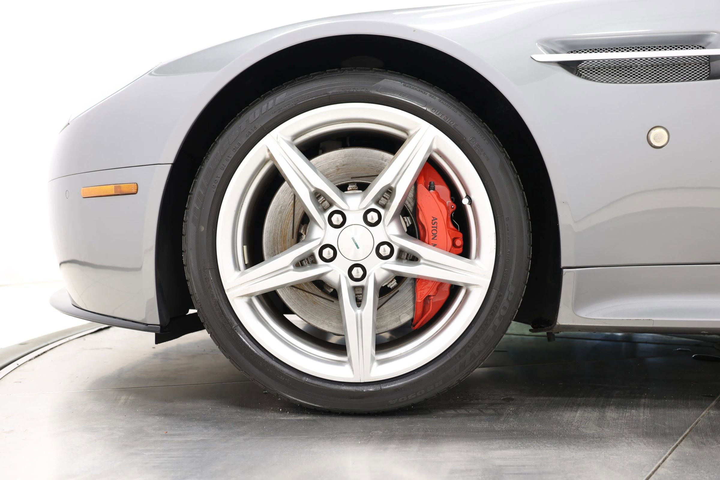 Used 2016 Aston Martin V8 Vantage S image 60