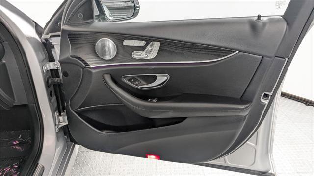 Used 2017 Mercedes-Benz E 400 4MATIC Wagon image 24