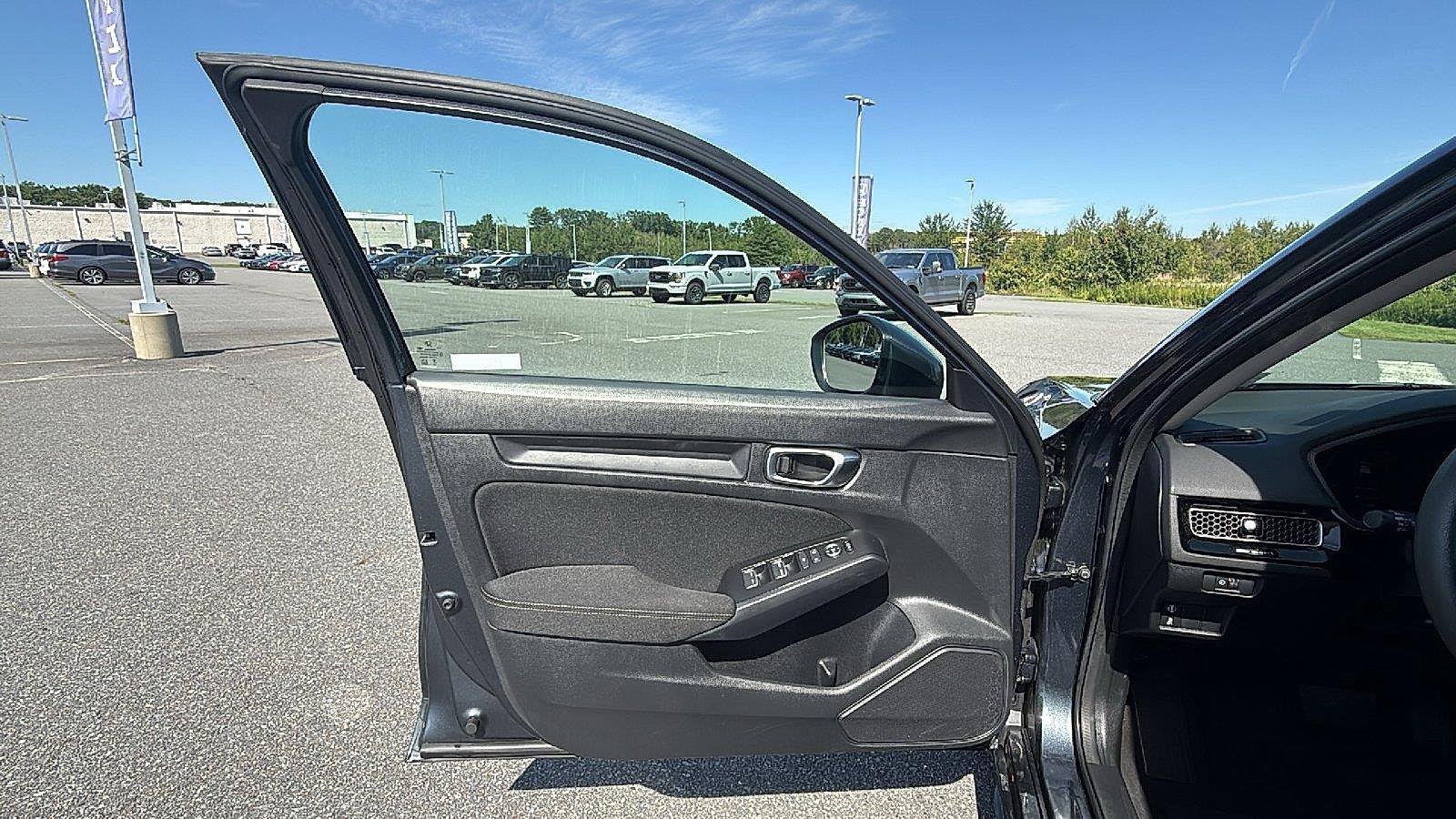 Used 2023 Honda Civic LX image 23