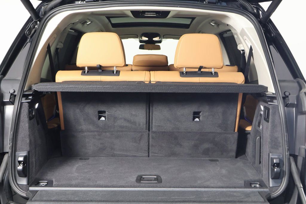 Used 2026 BMW X7 xDrive40i w/ Premium Package image 15