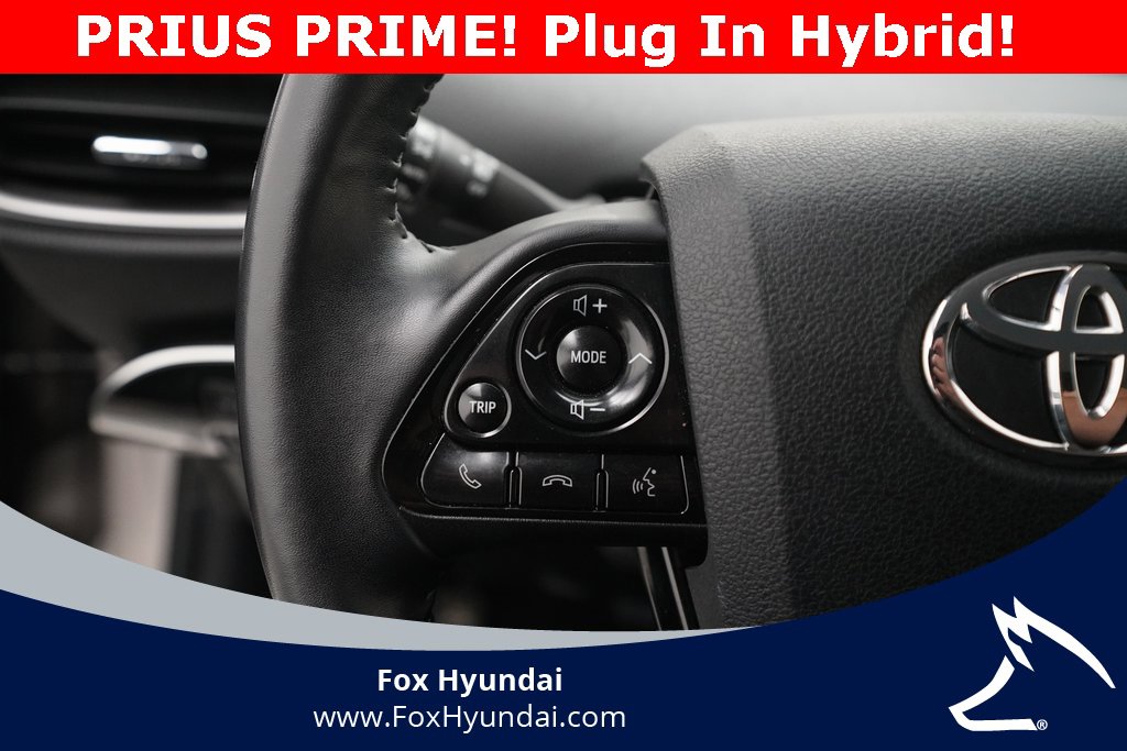 Used 2021 Toyota Prius Prime Limited w/ Carpet Mat Package (TMS) image 17