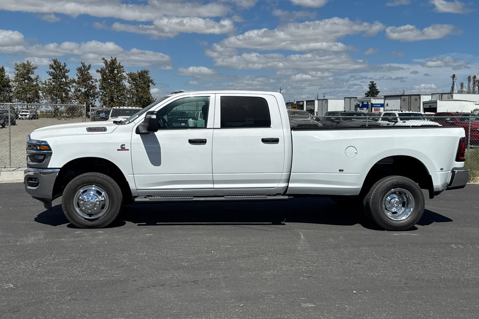 New 2027 RAM 3500 Tradesman AWD/4WD image 6