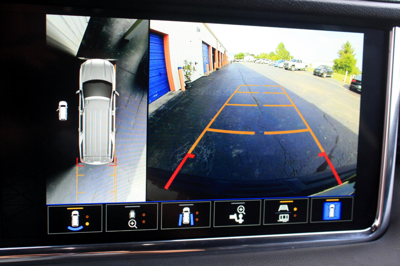 Used 2023 GMC Yukon Denali image 29