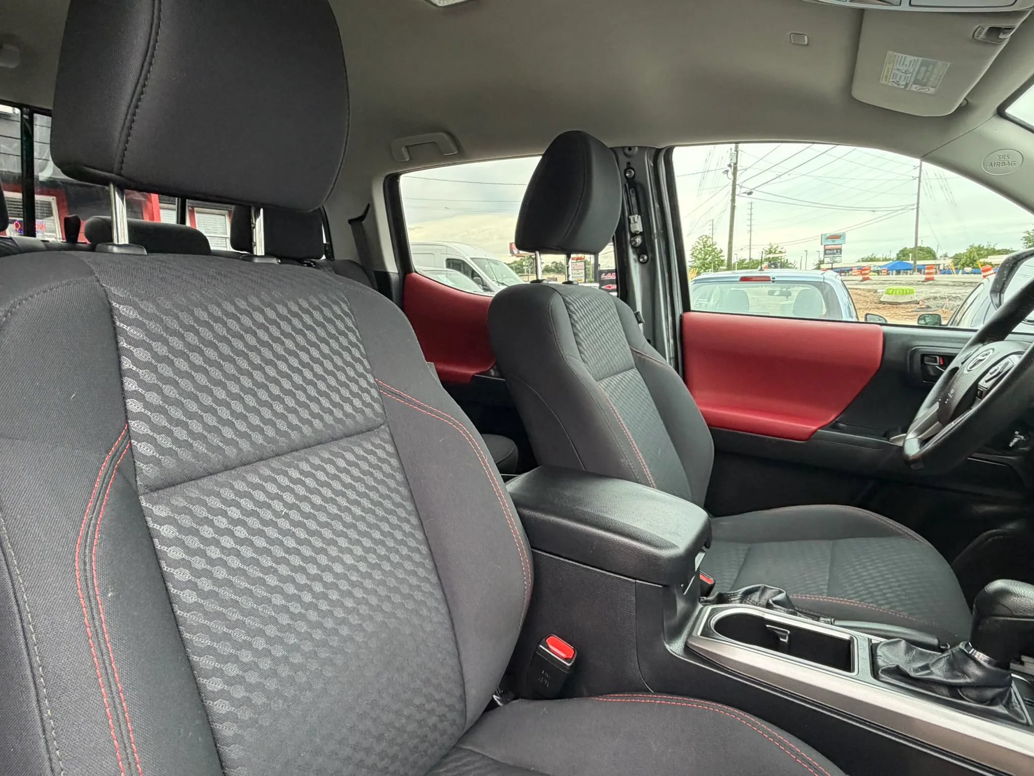 Used 2023 Toyota Tacoma SR5 RWD image 17