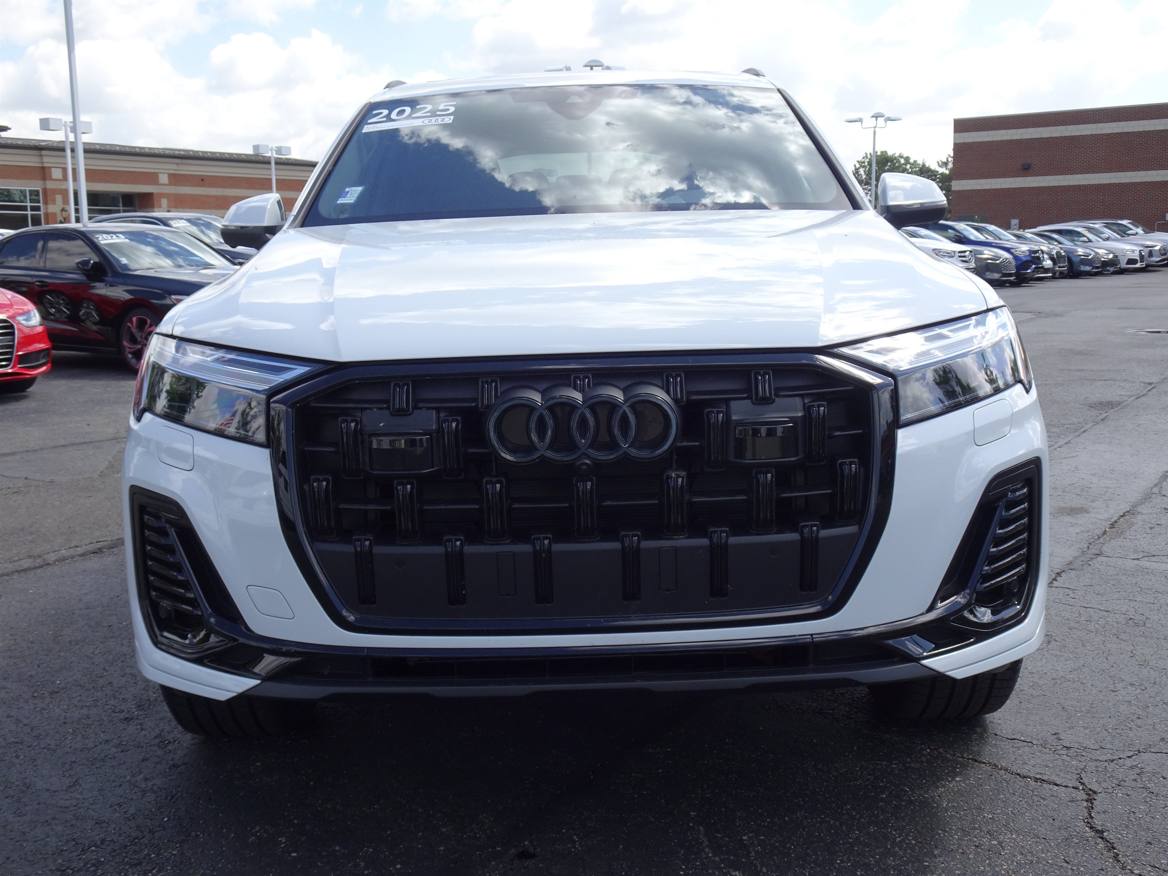 Certified 2025 Audi Q7 2.0T Premium Plus w/ Premium Plus Package AWD/4WD image 7