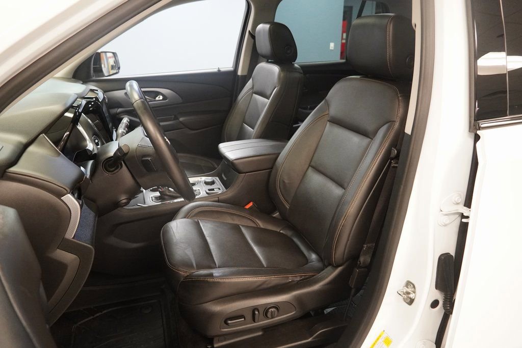 Used 2019 Chevrolet Traverse Premier w/ Redline Edition image 3