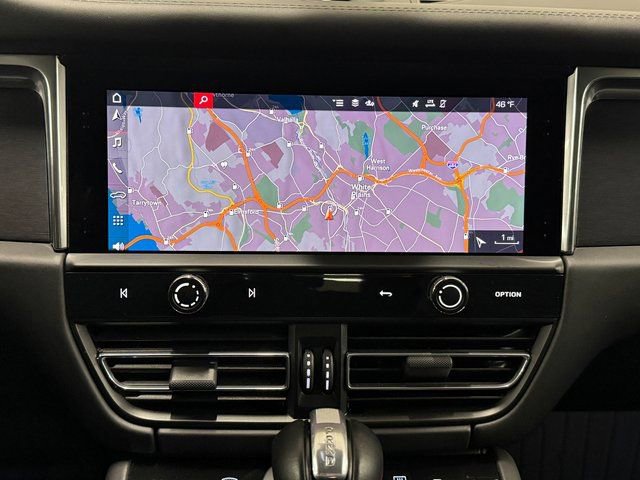 Certified 2022 Porsche Macan GTS image 21