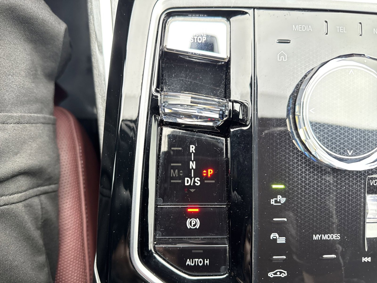 Used 2023 BMW 760i xDrive image 23