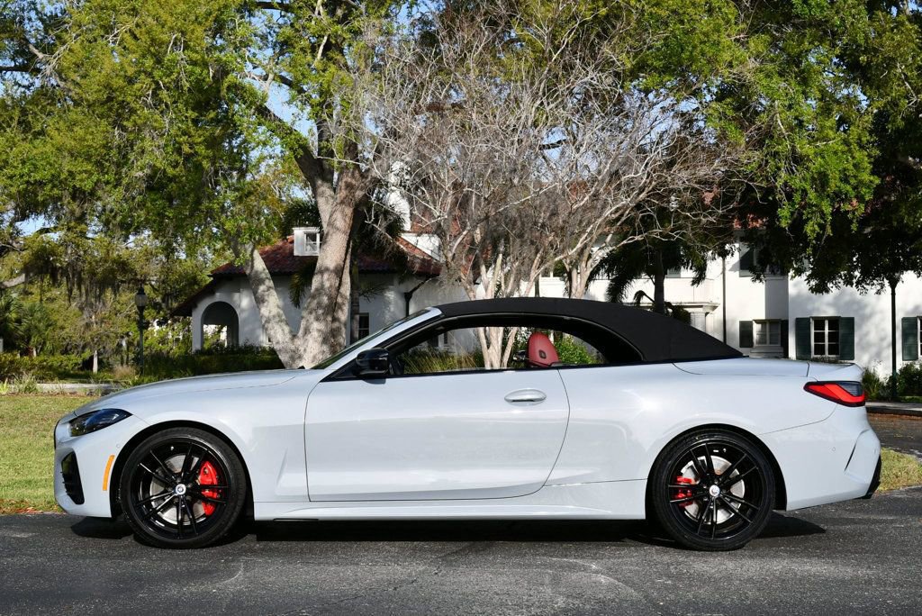 Used 2023 BMW M440i Convertible w/ Premium Package image 34