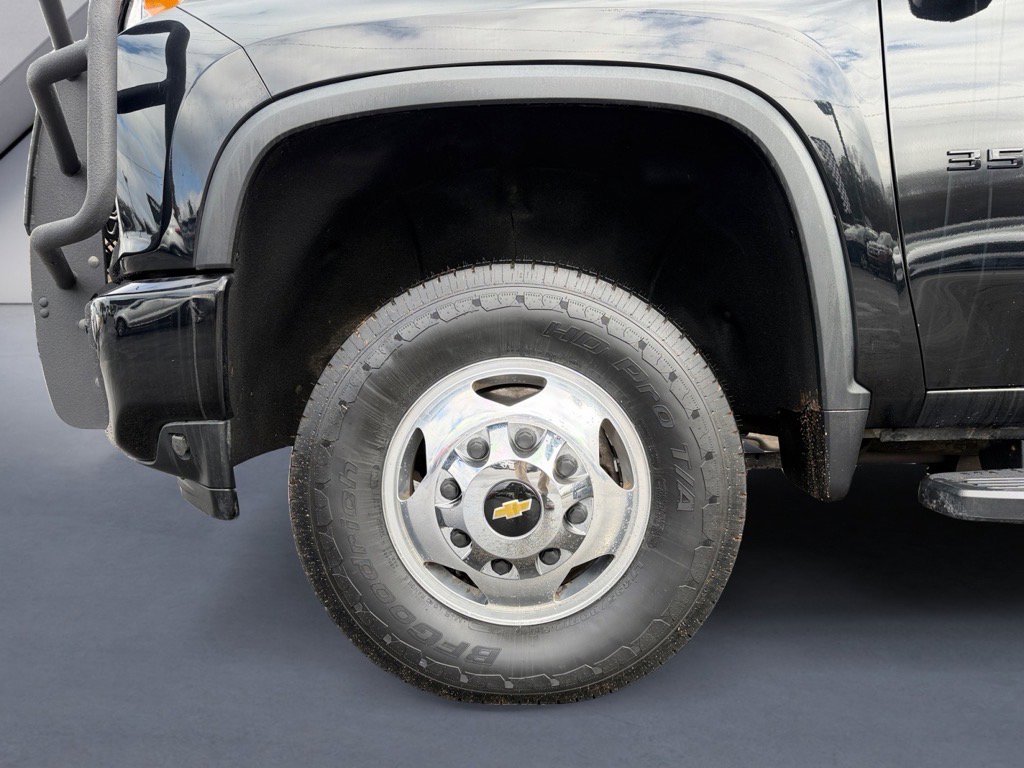 Used 2020 Chevrolet Silverado 3500 High Country image 9