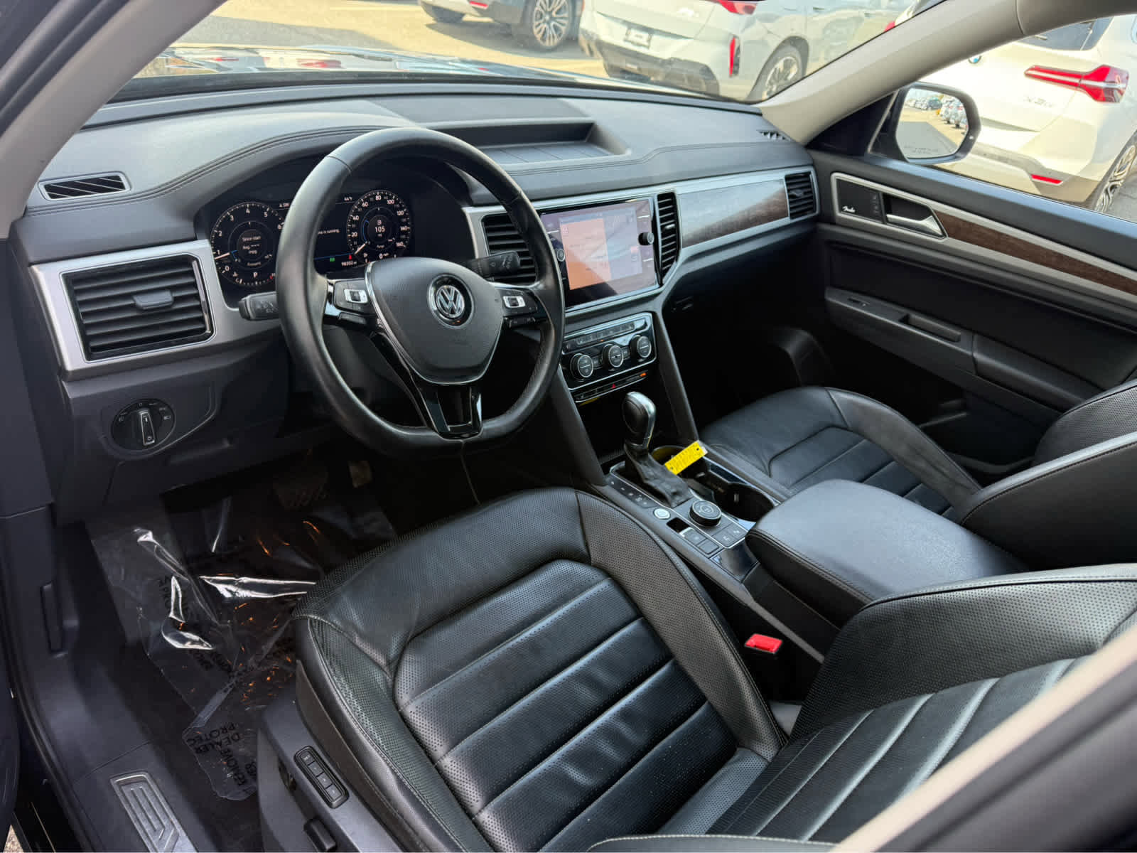 Used 2018 Volkswagen Atlas SEL Premium image 9