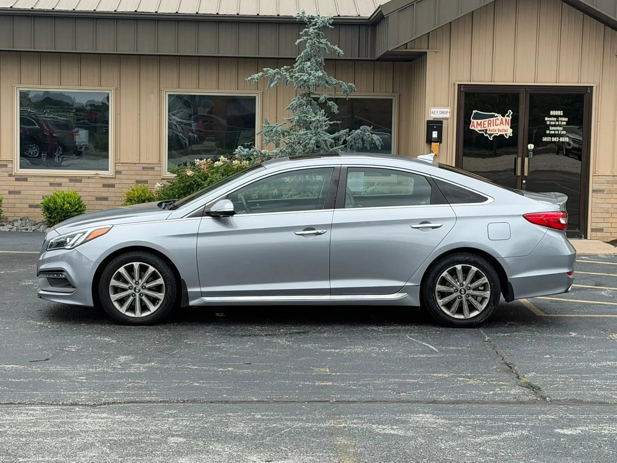Used 2017 Hyundai Sonata Limited FWD image 6