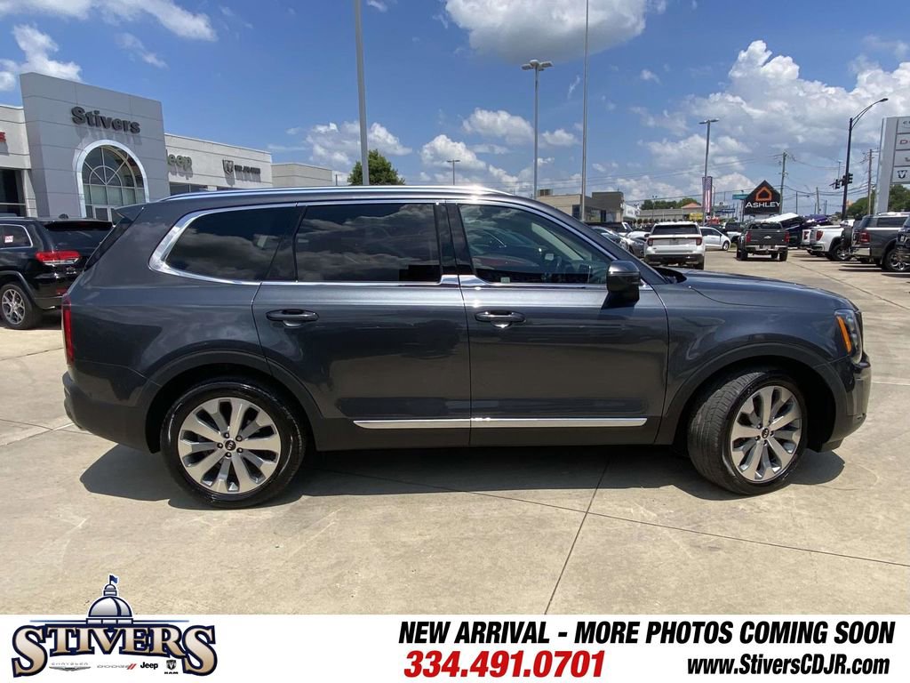 Used 2021 Kia Telluride EX w/ EX Premium Package FWD image 10