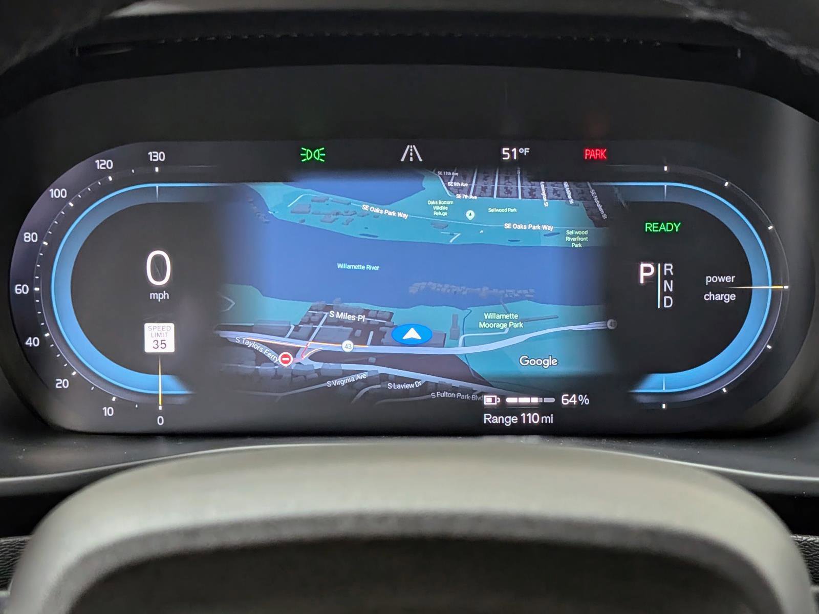 Used 2023 Volvo C40 Recharge Core image 29