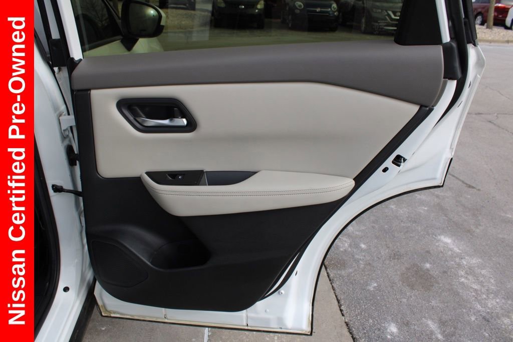 Certified 2024 Nissan Rogue SV image 24