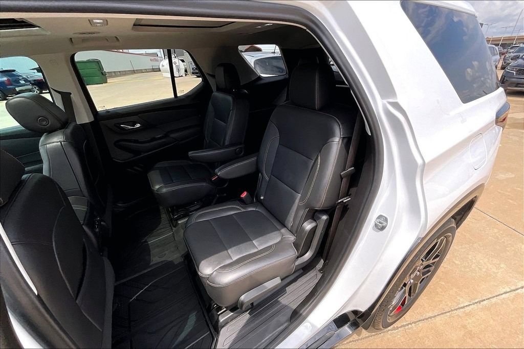 Used 2021 Chevrolet Traverse Premier w/ Redline Edition AWD/4WD image 25
