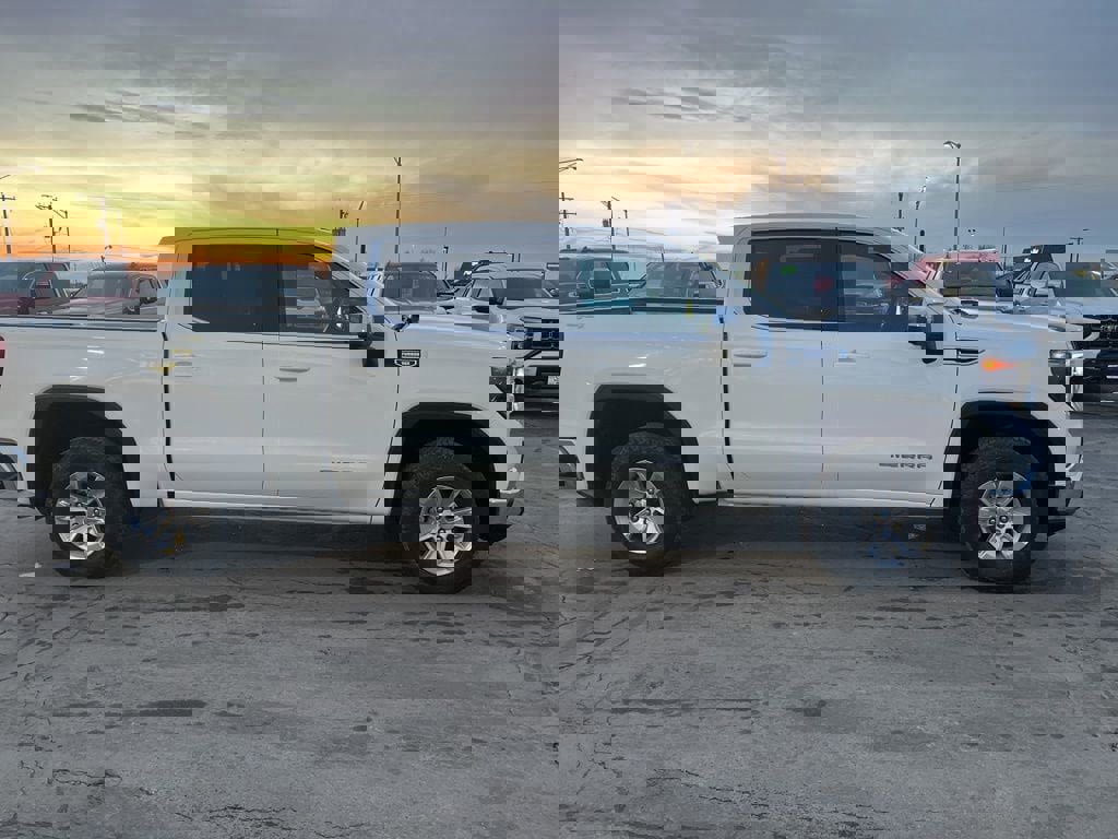 New 2026 GMC Sierra 1500 SLE w/ Preferred Package image 6