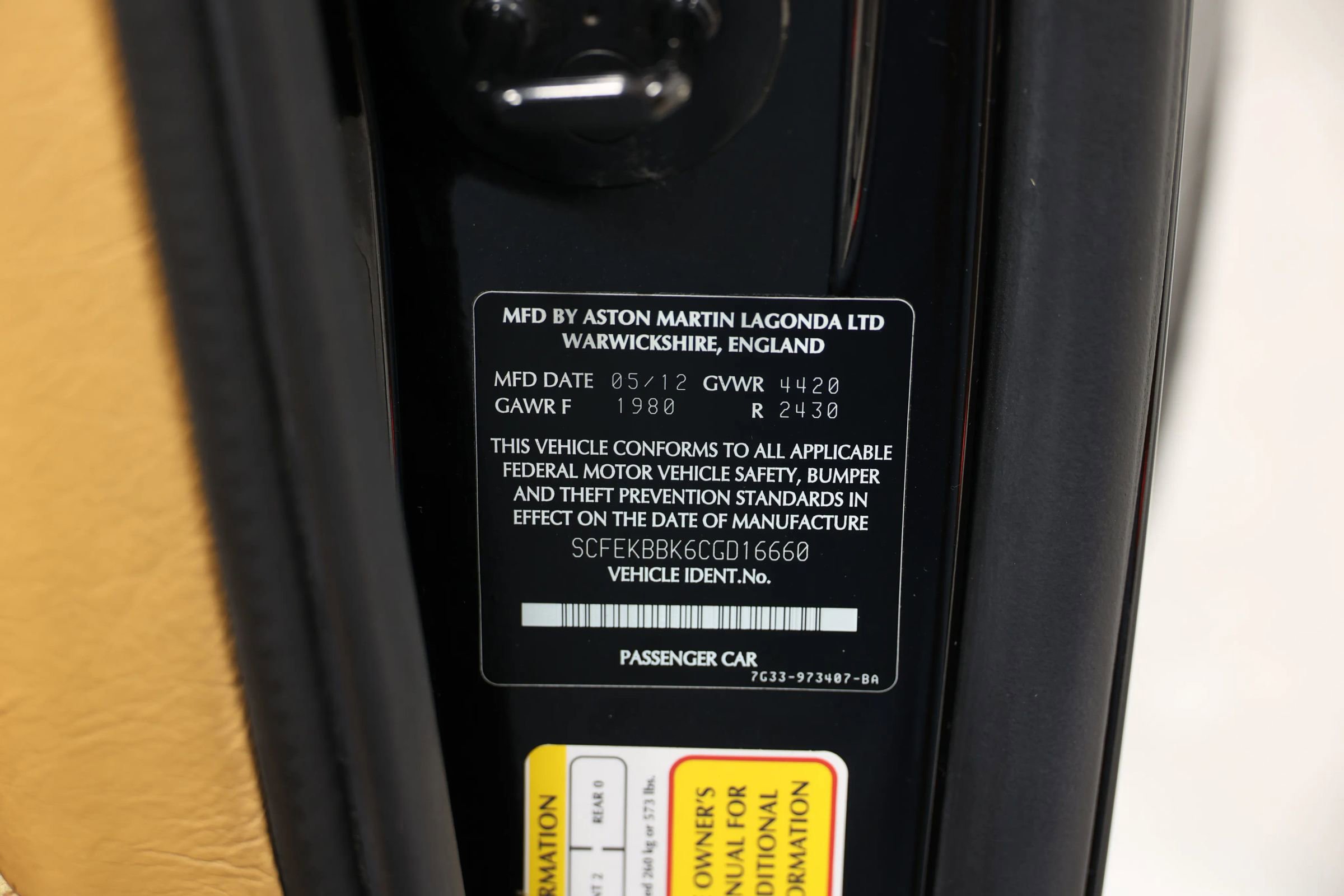 Used 2012 Aston Martin V8 Vantage Roadster image 96