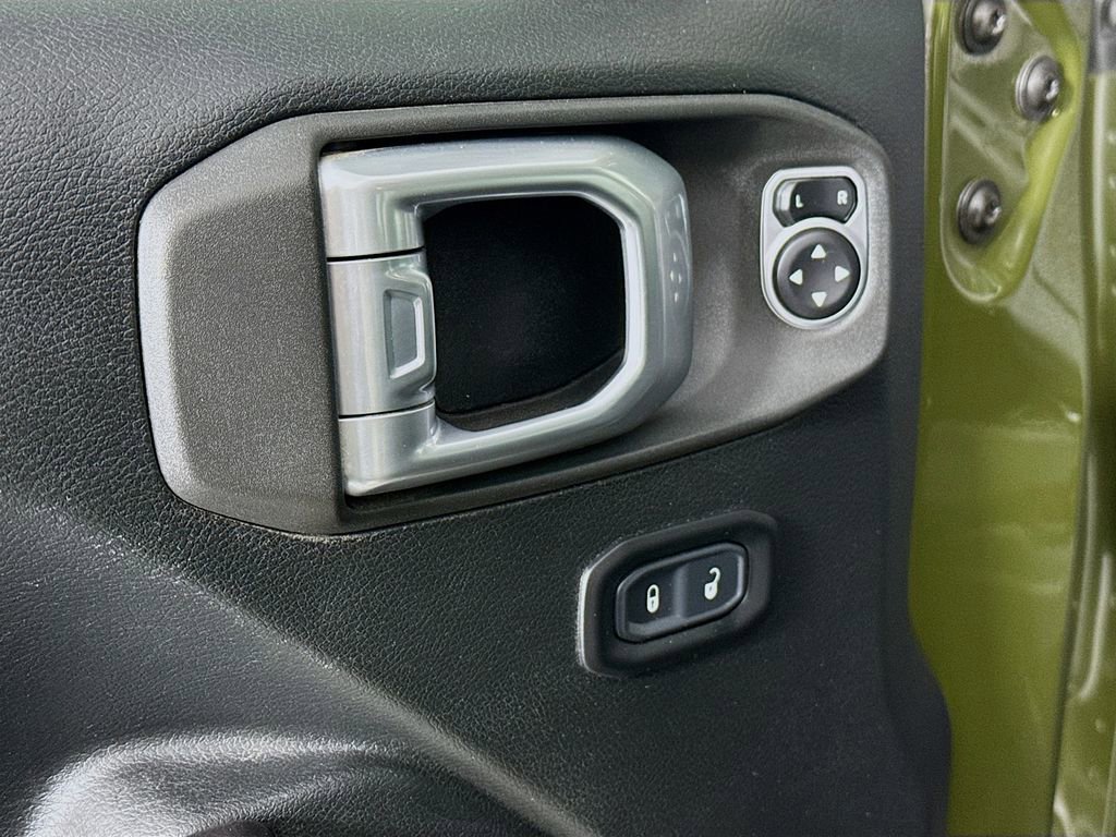 Used 2020 Jeep Wrangler Unlimited Rubicon AWD/4WD image 19
