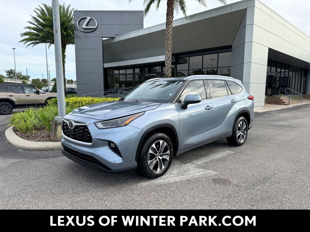 Used 2022 Toyota Highlander XLE