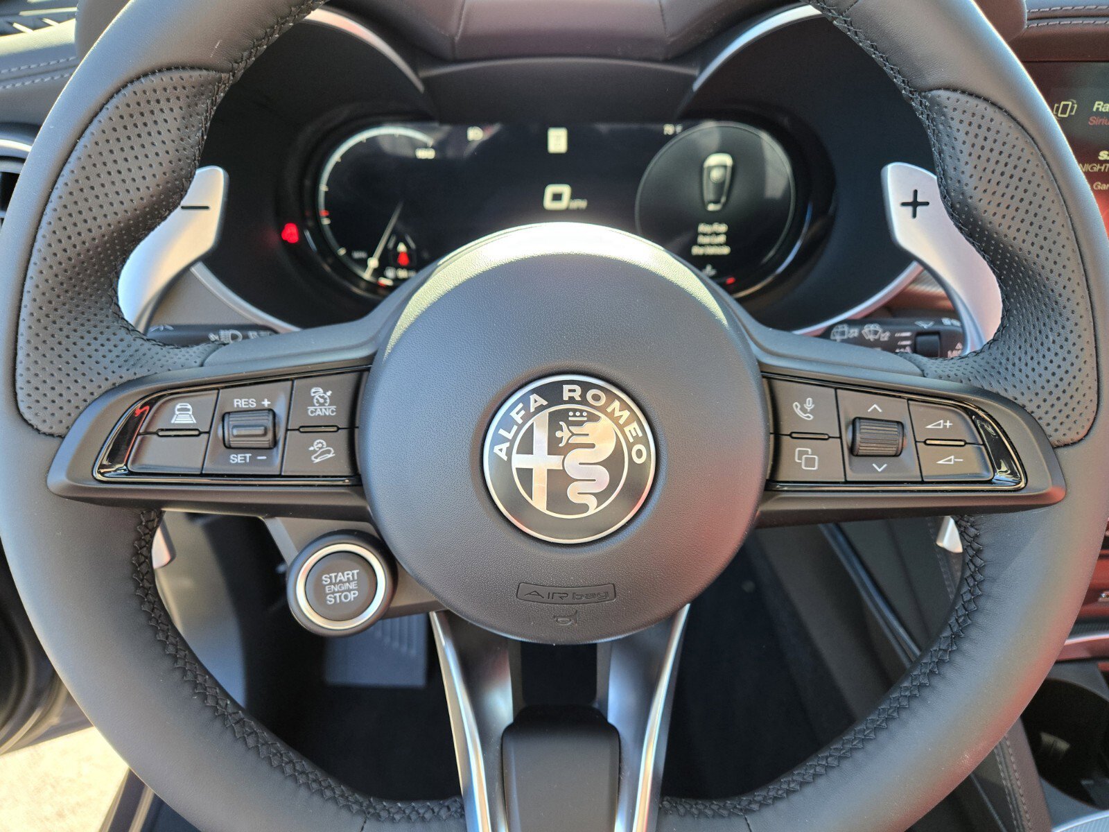 New 2025 Alfa Romeo Stelvio Sprint AWD/4WD image 12