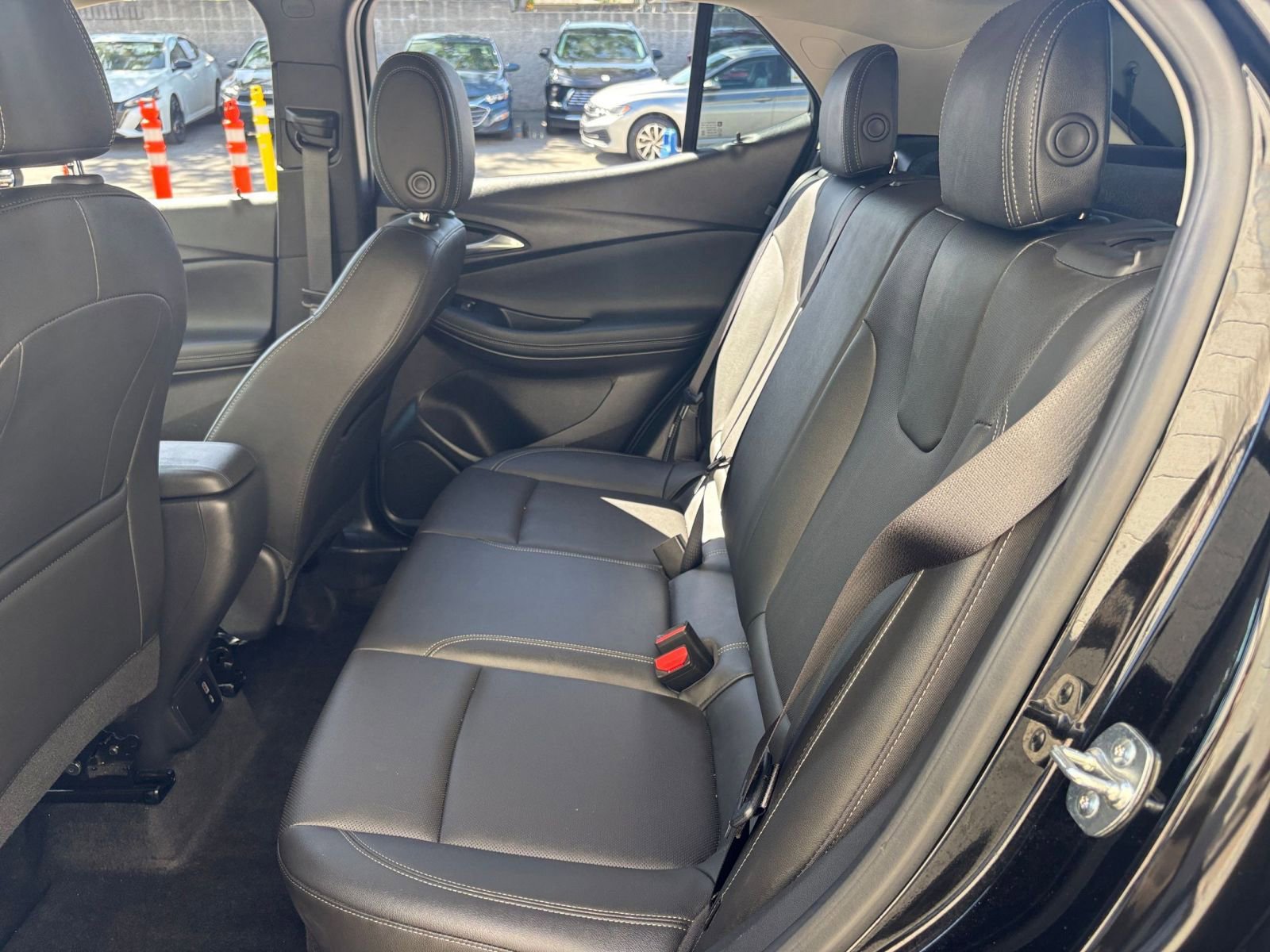 Used 2024 Buick Encore GX Sport Touring image 25