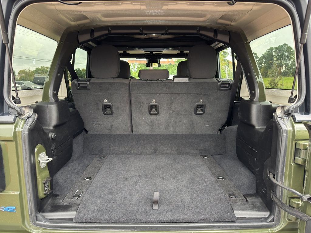 Used 2024 Jeep Wrangler Unlimited Rubicon 4xe image 14