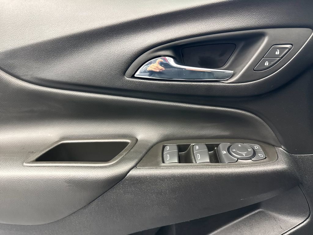 Used 2022 Chevrolet Equinox LT image 10
