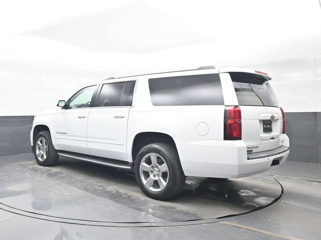 Used 2018 Chevrolet Suburban Premier RWD image 4
