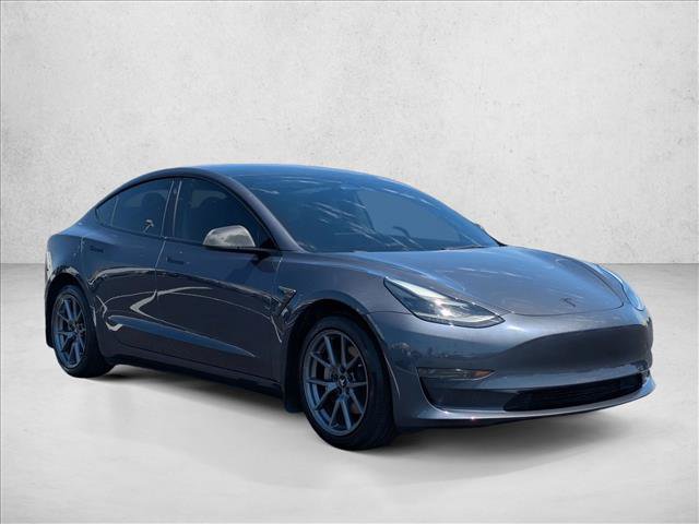 Used 2023 Tesla Model 3 Standard Range RWD image 3